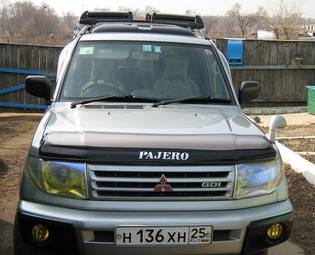 1998 Mitsubishi Pajero iO Pictures