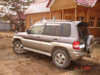 1998 Mitsubishi Pajero iO Photos