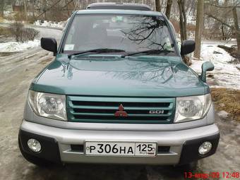 1998 Mitsubishi Pajero iO Pictures