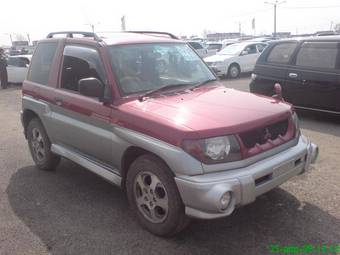 1998 Mitsubishi Pajero iO Pictures