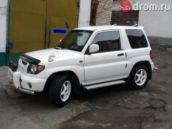 1998 Mitsubishi Pajero iO Pictures