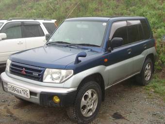 1998 Mitsubishi Pajero iO Pictures