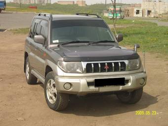 1998 Mitsubishi Pajero iO Photos