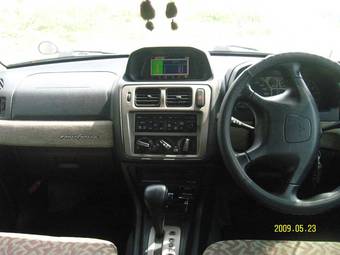1998 Mitsubishi Pajero iO Images