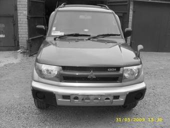 1998 Mitsubishi Pajero iO Pictures