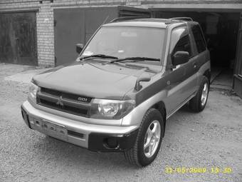 1998 Mitsubishi Pajero iO Pictures