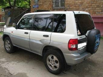 1998 Mitsubishi Pajero iO Pictures