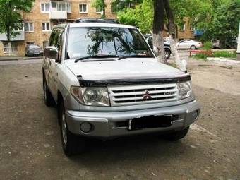 1998 Mitsubishi Pajero iO Pictures