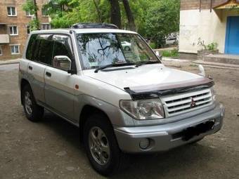 1998 Mitsubishi Pajero iO Photos
