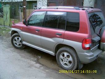 1998 Mitsubishi Pajero iO Pictures