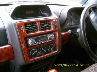 1998 Mitsubishi Pajero iO Photos
