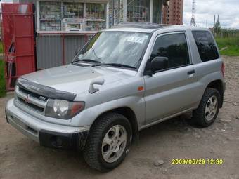 1998 Mitsubishi Pajero iO Photos