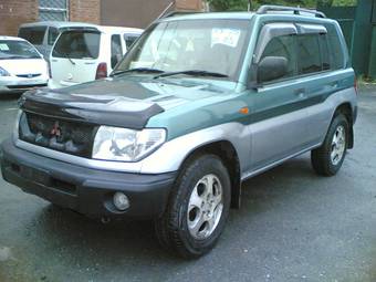 1998 Mitsubishi Pajero iO Pictures