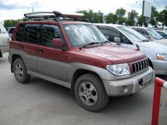 1998 Mitsubishi Pajero iO Photos