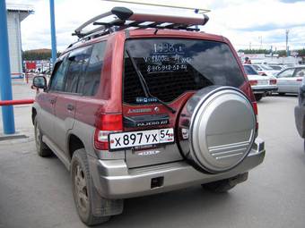 1998 Mitsubishi Pajero iO Pictures