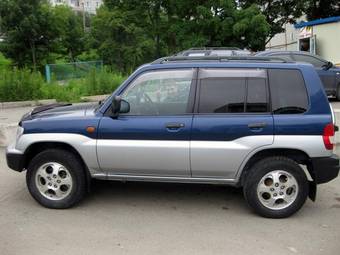 1998 Mitsubishi Pajero iO Photos