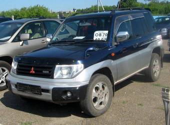 1998 Mitsubishi Pajero iO