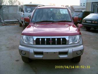 1998 Mitsubishi Pajero iO Photos