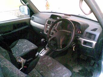 1998 Mitsubishi Pajero iO Pictures