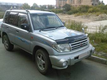 1998 Mitsubishi Pajero iO Pictures