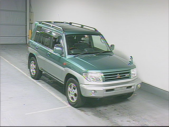 1999 Mitsubishi Pajero iO