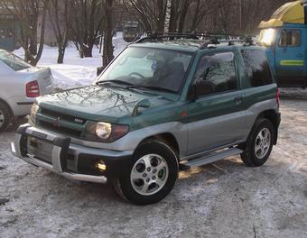 1999 Mitsubishi Pajero iO