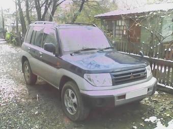 1999 Mitsubishi Pajero iO