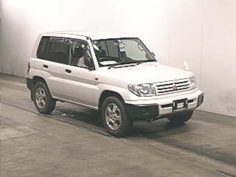 1999 Mitsubishi Pajero iO