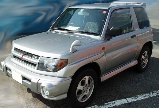 1999 Mitsubishi Pajero iO