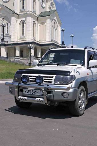 1999 Pajero iO