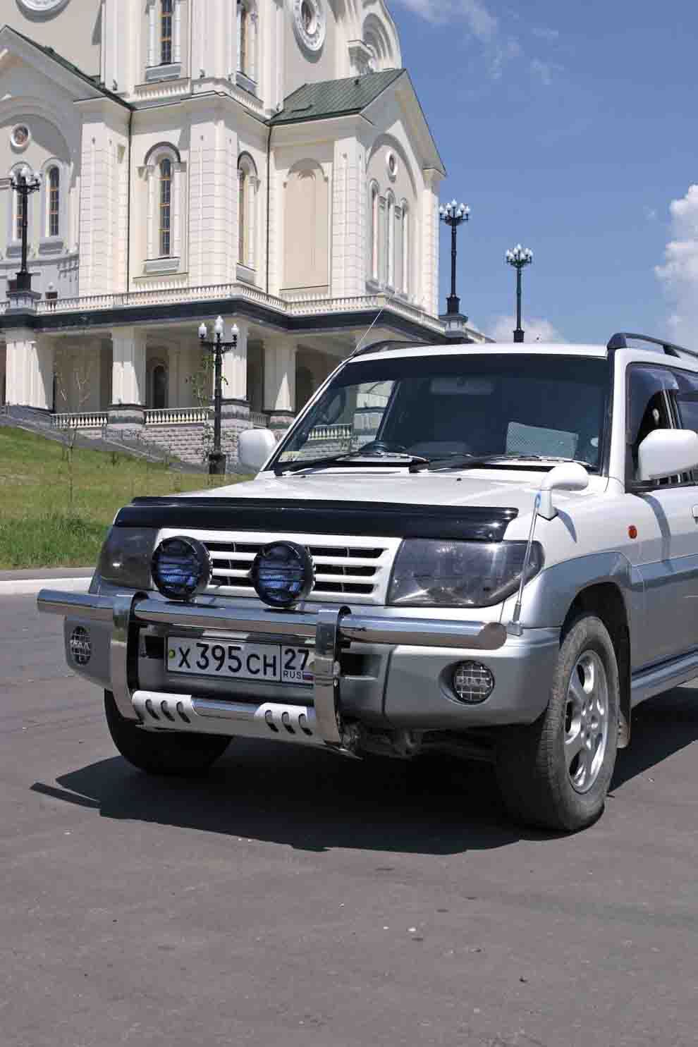 1999 Mitsubishi Pajero iO