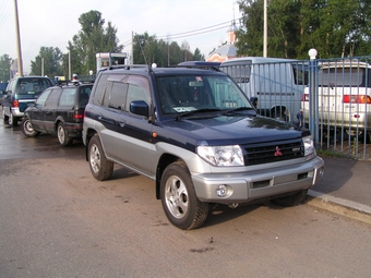 1999 Mitsubishi Pajero iO