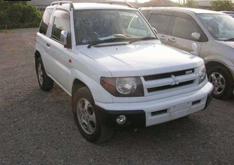 1999 Mitsubishi Pajero iO