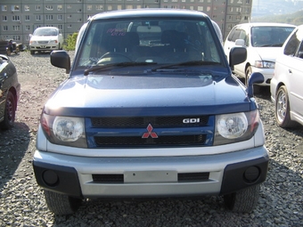 1999 Mitsubishi Pajero iO