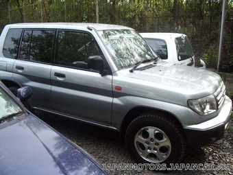 1999 Mitsubishi Pajero iO