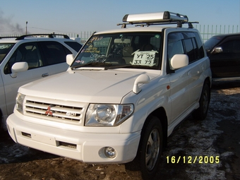 1999 Mitsubishi Pajero iO