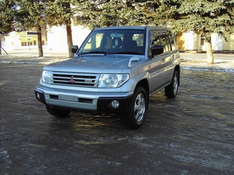 1999 Mitsubishi Pajero iO