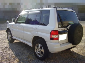 Mitsubishi Pajero iO