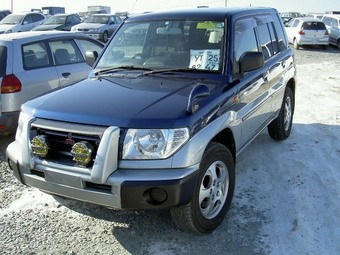 1999 Mitsubishi Pajero iO