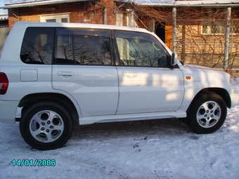 Mitsubishi Pajero iO