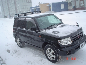 1999 Mitsubishi Pajero iO