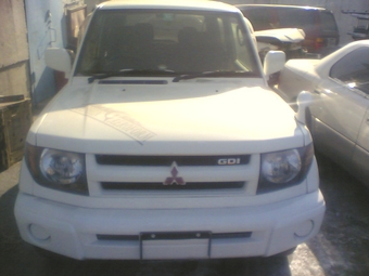 Mitsubishi Pajero iO