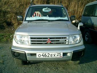 1999 Mitsubishi Pajero iO