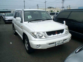 1999 Mitsubishi Pajero iO