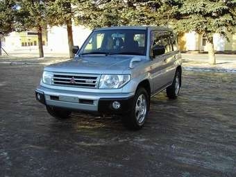 1999 Pajero iO