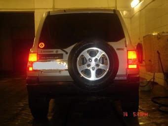 Mitsubishi Pajero iO