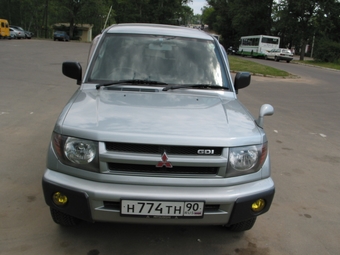 1999 Mitsubishi Pajero iO