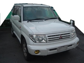 1999 Mitsubishi Pajero iO