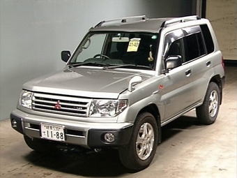 1999 Mitsubishi Pajero iO