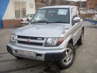 1999 Mitsubishi Pajero iO